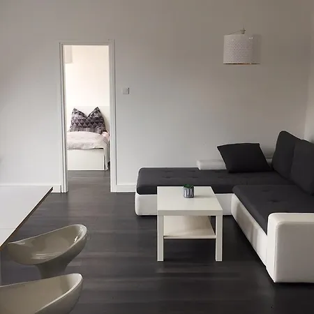 Rozmaring Apartament *