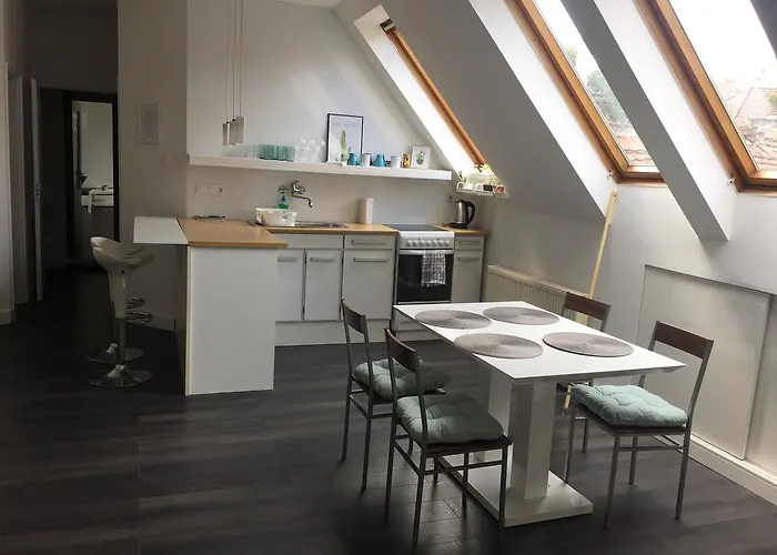 Rozmaring 아파트 *